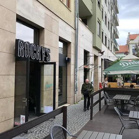 Kazinczy Deluxe * Budapest